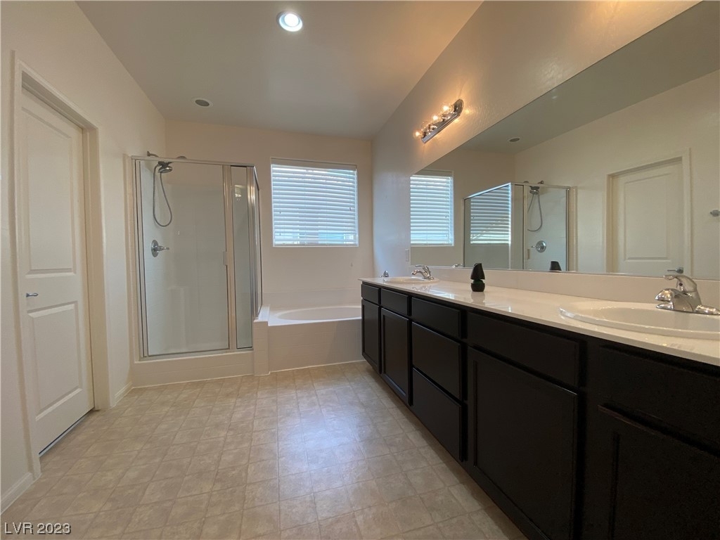 7746 Peace Lily Court - Photo 22