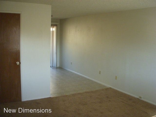 2065 Valley Road Unit 2 - Photo 2