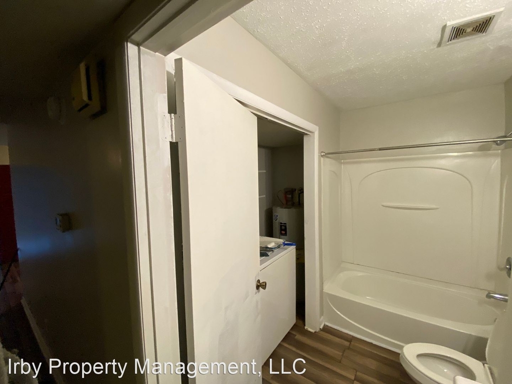 300 Apache Dr - Photo 0