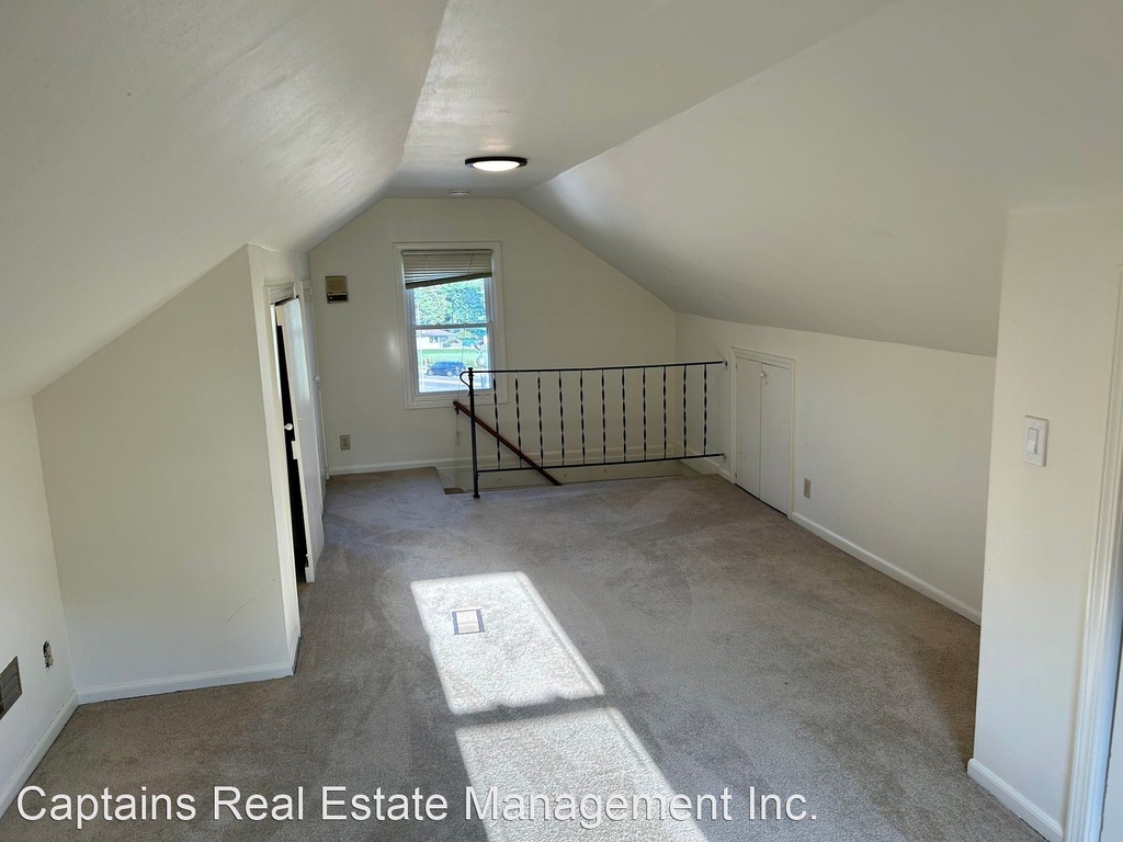 3814 Mineral Point Rd - Photo 18