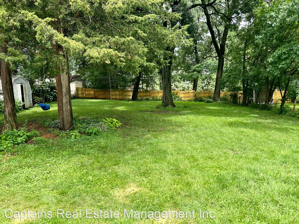 3814 Mineral Point Rd - Photo 4