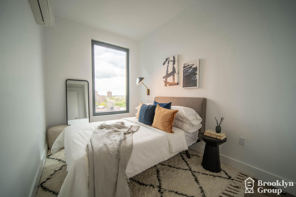 322 Grand Concourse - Photo 5