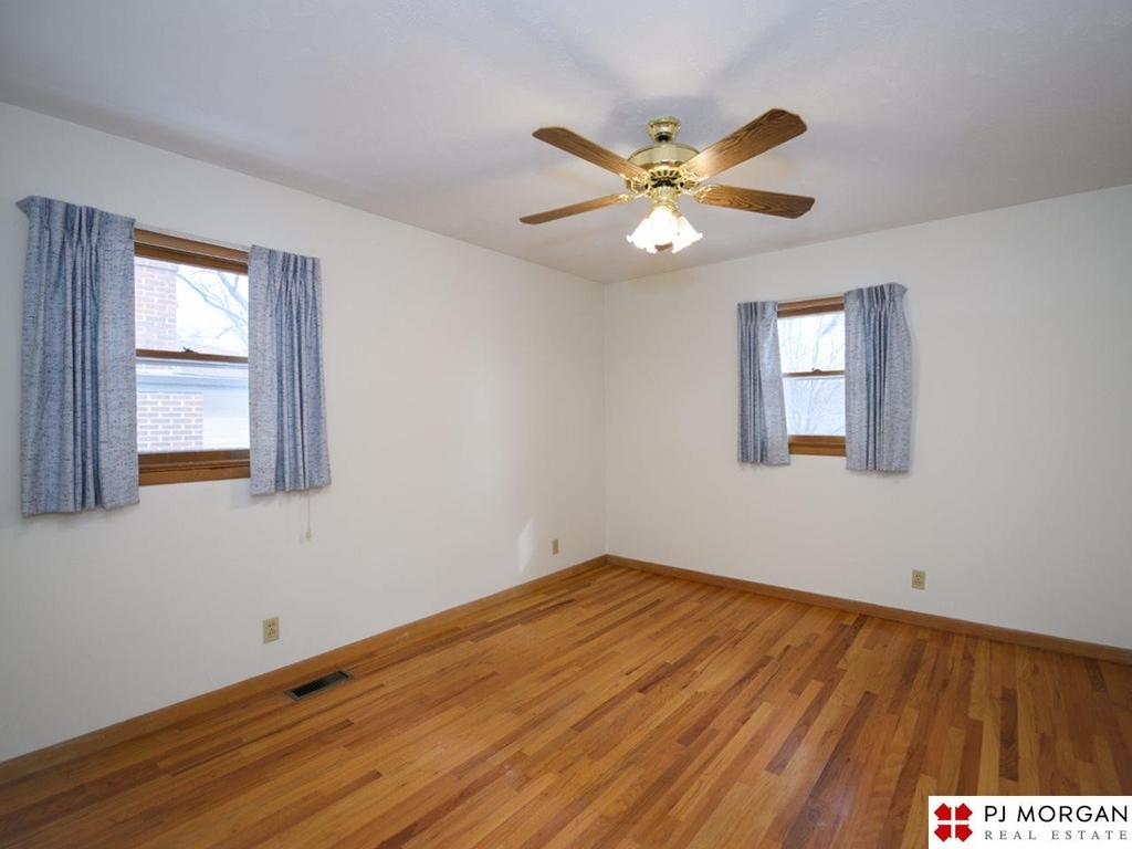 4924 N 95th Circle - Photo 8