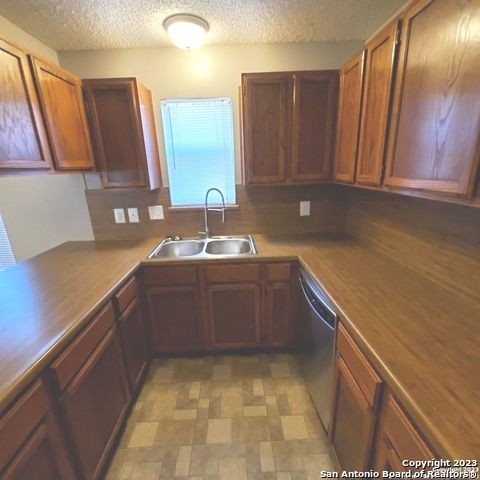 13911 Hohmann Ct - Photo 8