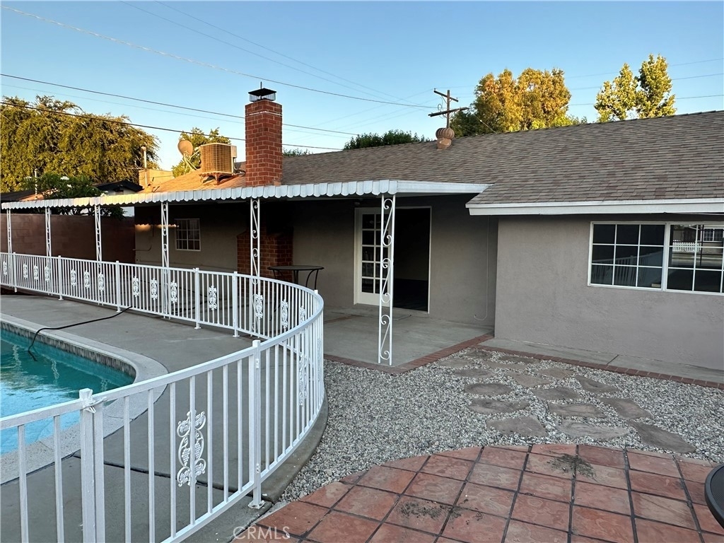 22649 Valerio Street - Photo 31