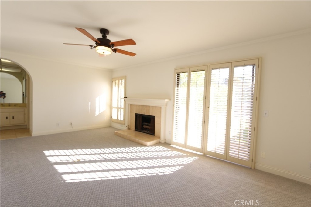 674 Colonial Circle - Photo 17