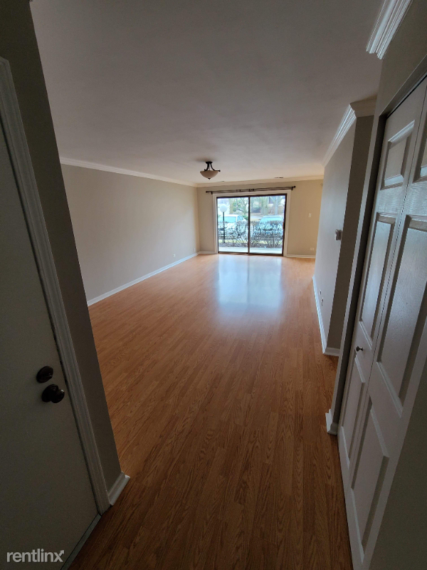 725 W Huntington Commons 101 - Photo 2