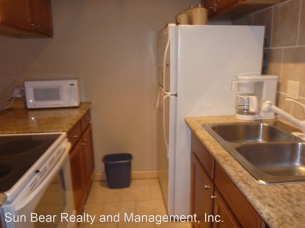 702 College Dr. Unit #79 - Photo 3