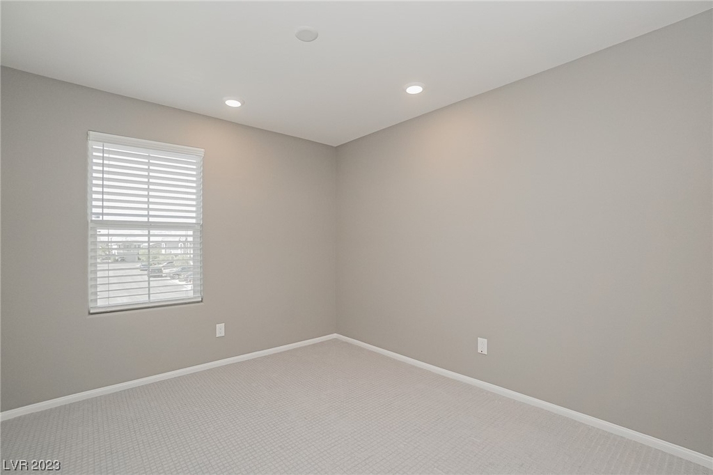 10275 Foramore Court - Photo 19