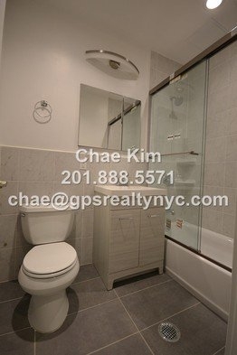 218 East 36th Street - Photo 6