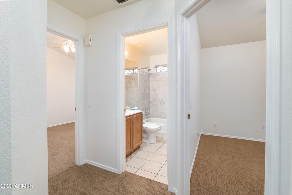 675 E Park Avenue - Photo 10