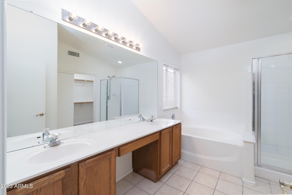 675 E Park Avenue - Photo 15