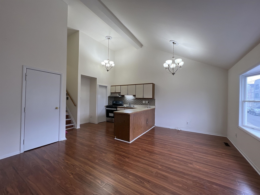 326 Winfield Ave - Photo 5