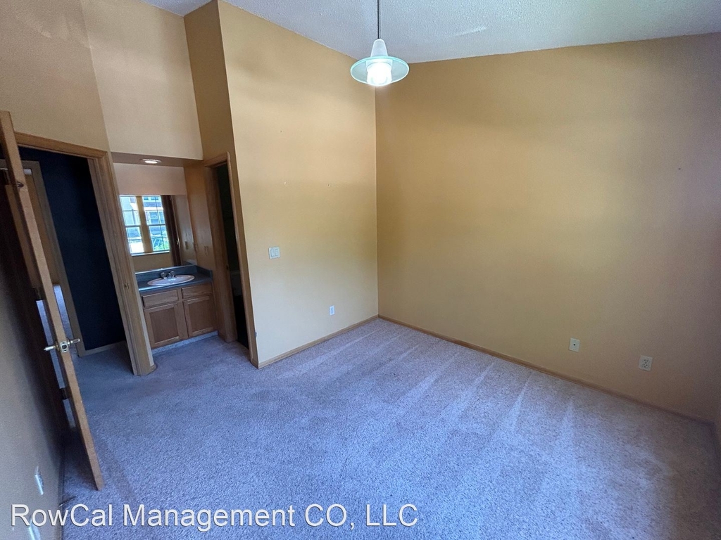 6821 Overland Drive - Photo 6