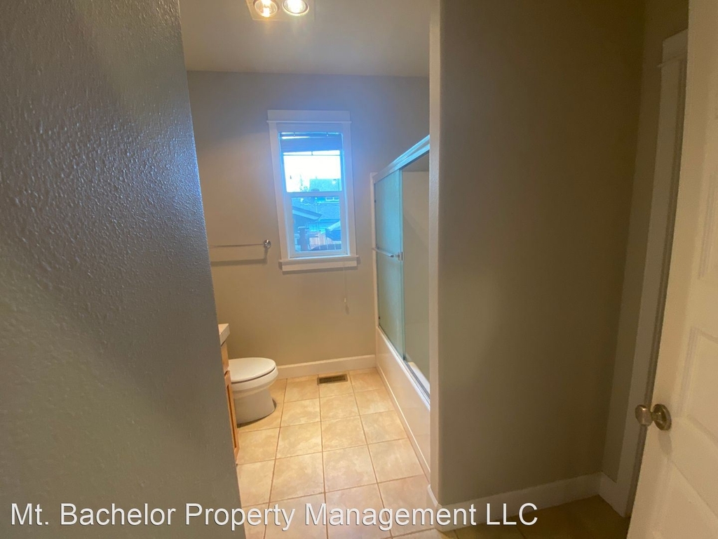 1354 Nw Federal St Unit 1 - Photo 6