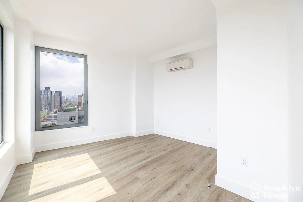 310 Grand Concourse - Photo 16