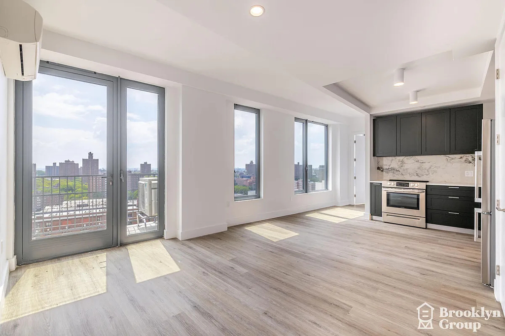 310 Grand Concourse - Photo 12