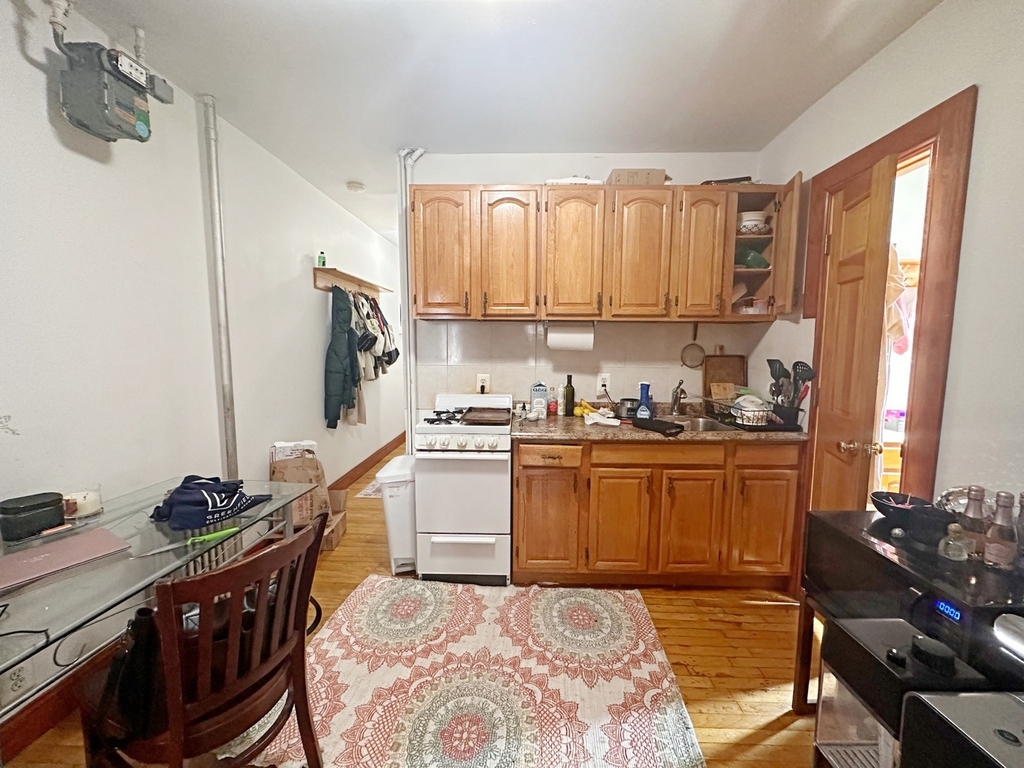 424 East 13th Street - Photo 12