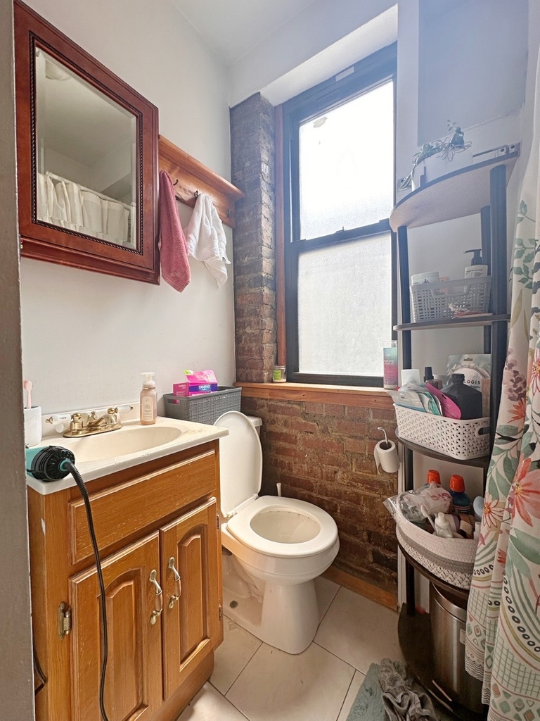 424 East 13th Street - Photo 5