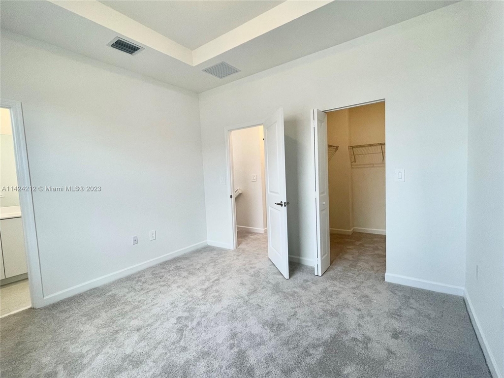 11719 Sw 246th Ter - Photo 18