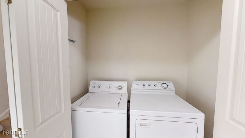 1055 Wilson Ave - Photo 8