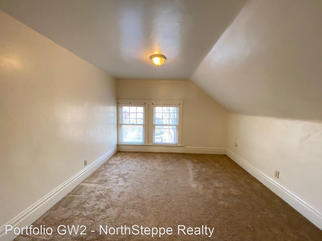 351 W 6th Ave - Photo 11