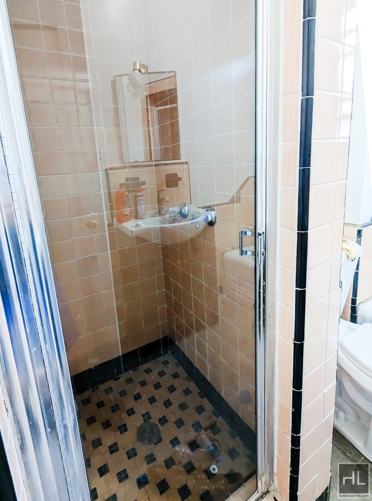 41-04 157th St - Photo 9