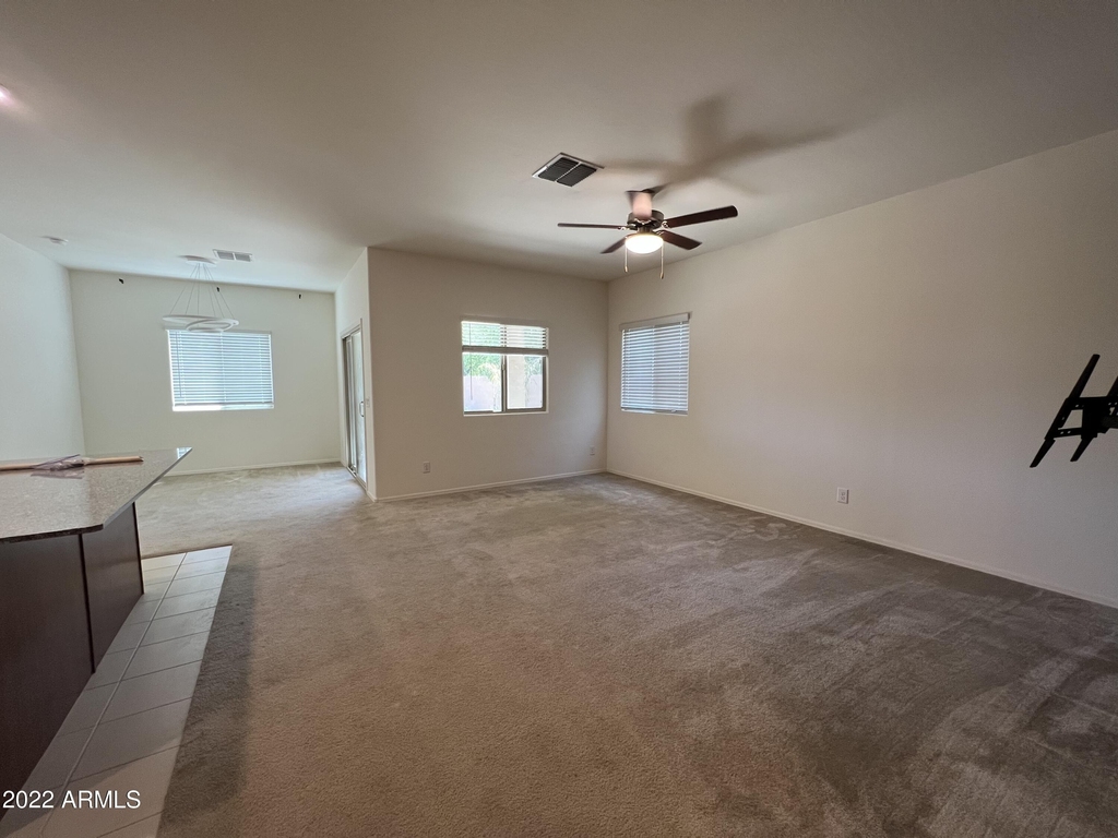 3010 N Majestic Court - Photo 13