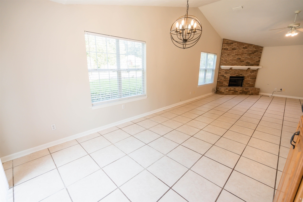 1451 Applewood Way - Photo 18