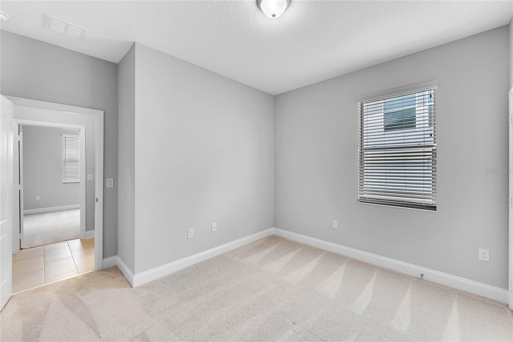 17014 Crestmont Boulevard - Photo 12