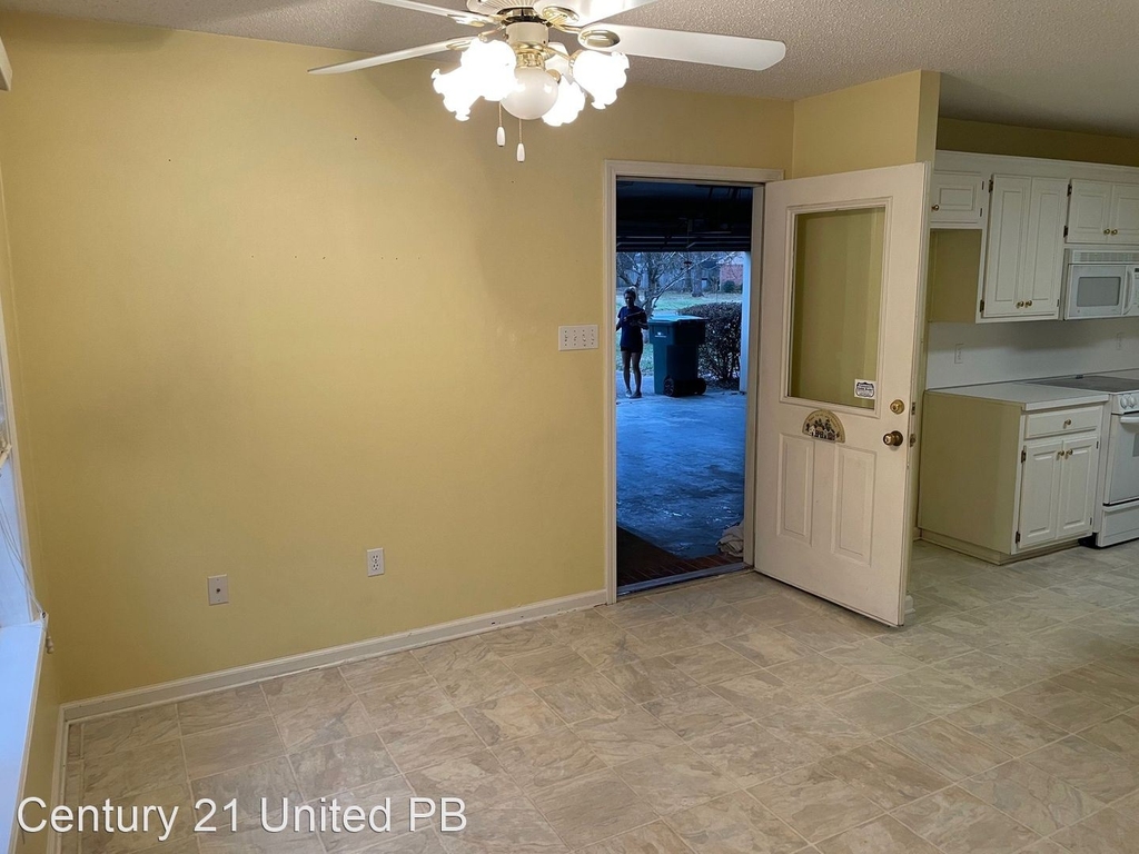 2217 Barney Lane - Photo 38