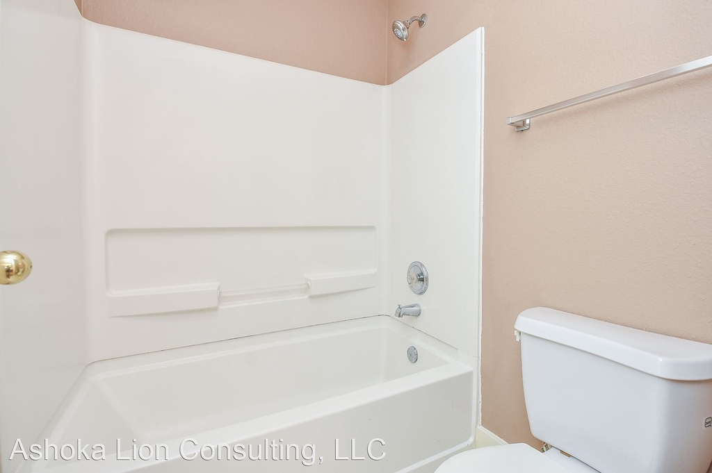 5718 Silver Oak - Photo 24