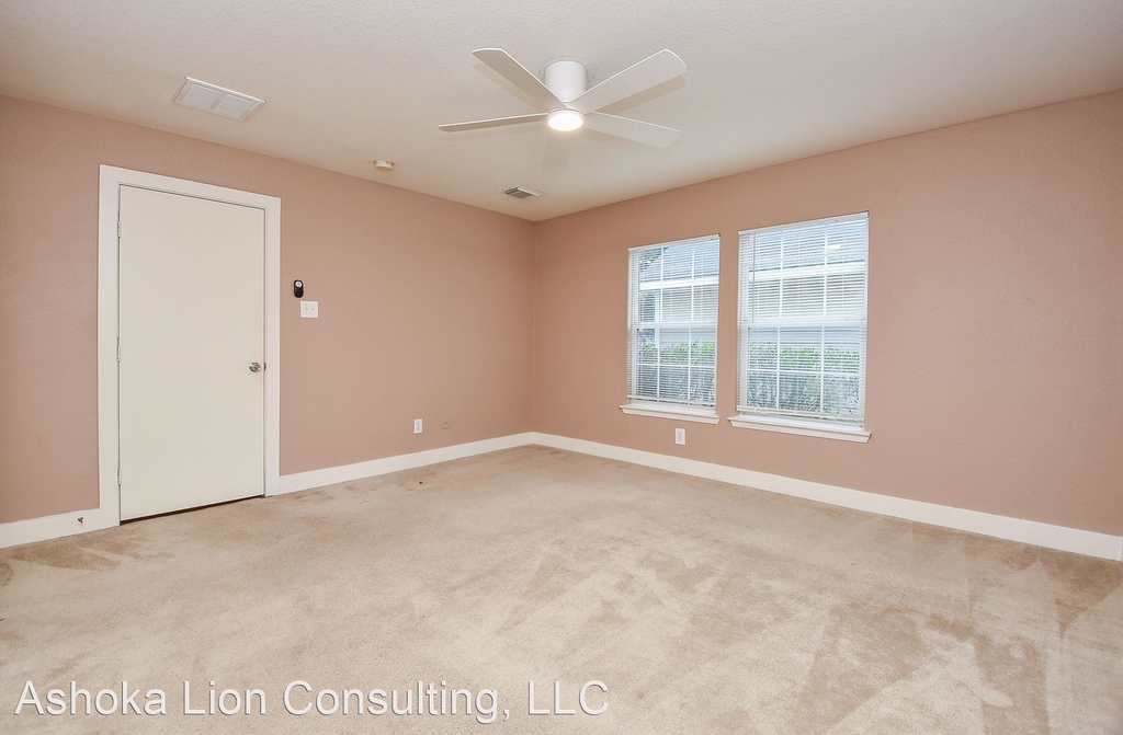 5718 Silver Oak - Photo 12