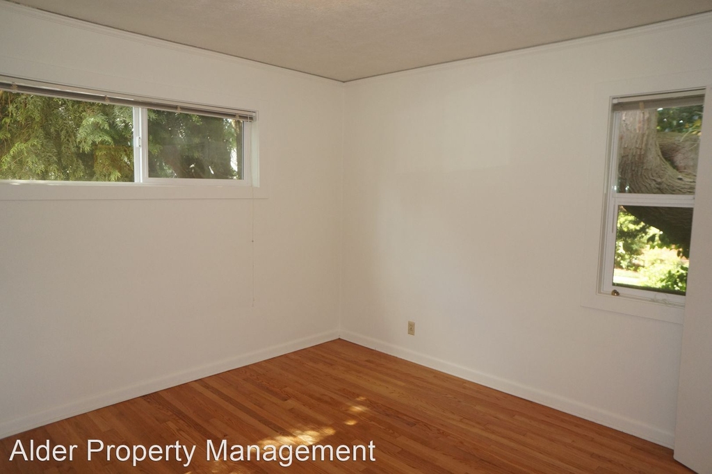 8236 Sw 3rd Ave. - Photo 14