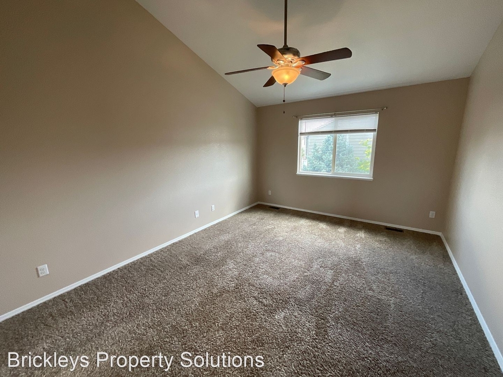 2579 Weyburn Way - Photo 23