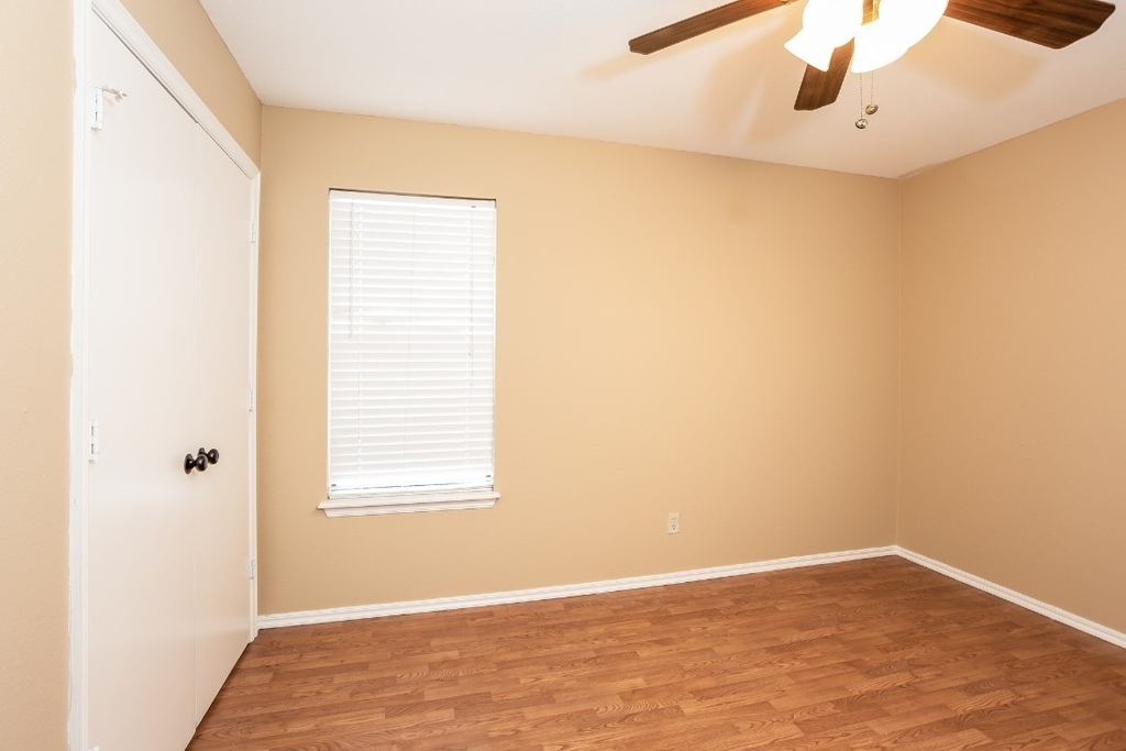 612 Sw 154th Place - Photo 12