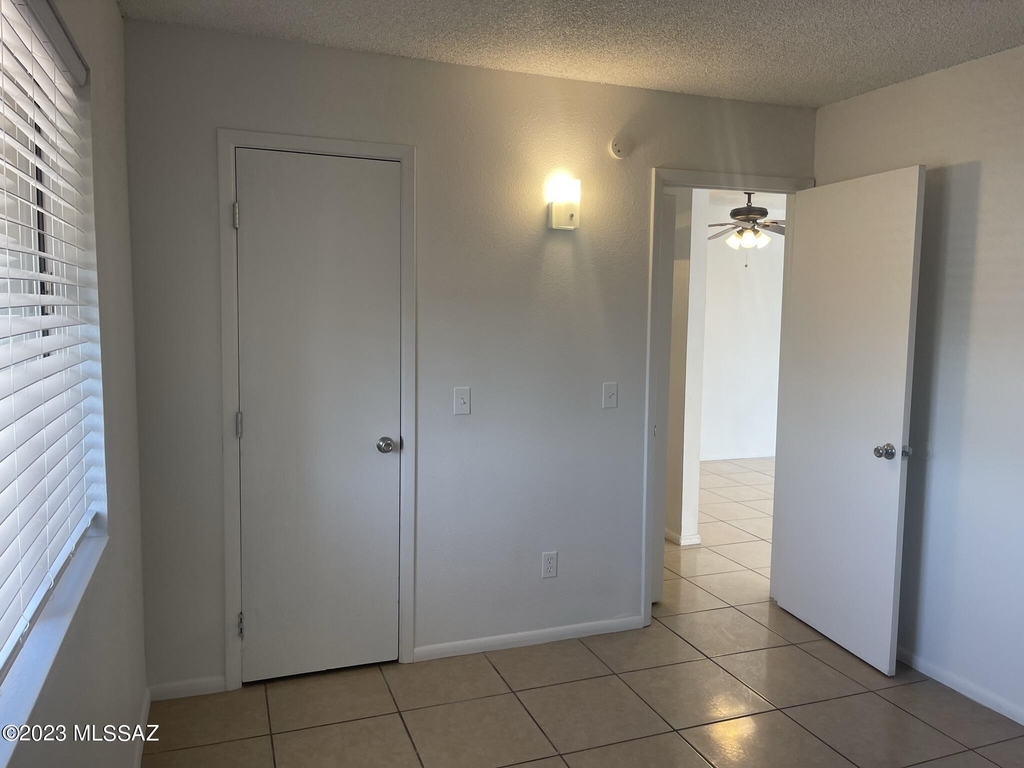 6635 E Golf Links Road - Photo 8