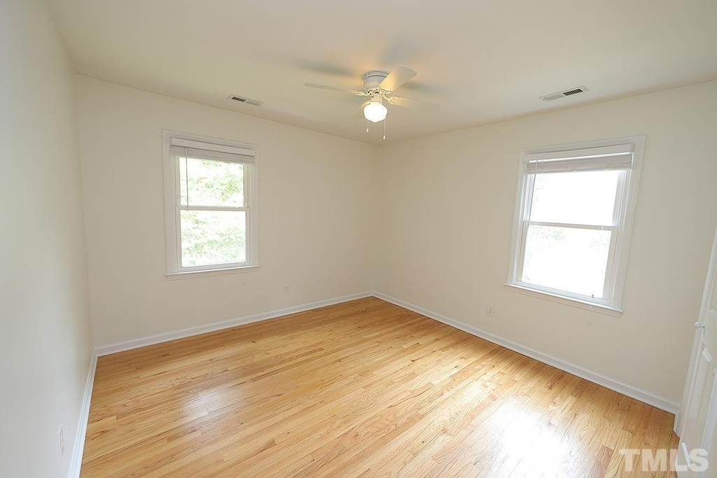 5320 Cherrycrest Court - Photo 9