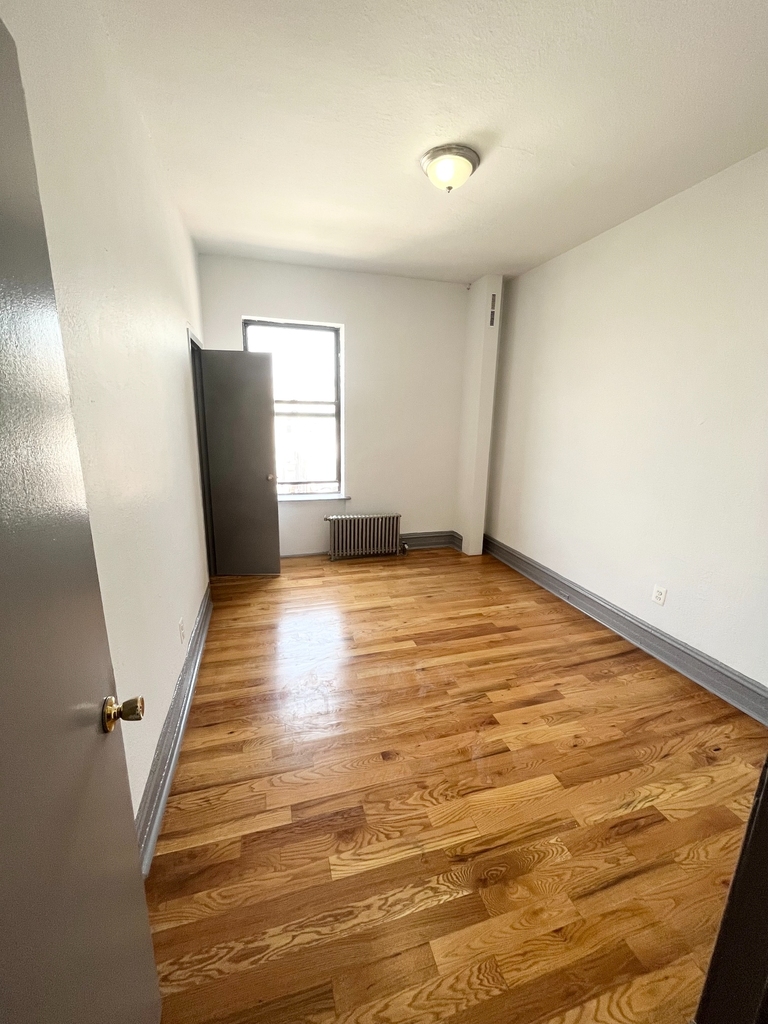 550 West 157th Street - Photo 6