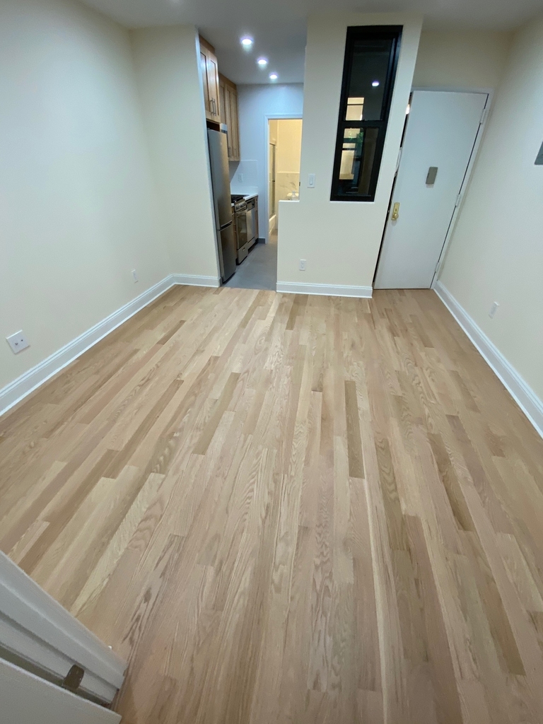 East 84th Street - Photo 3