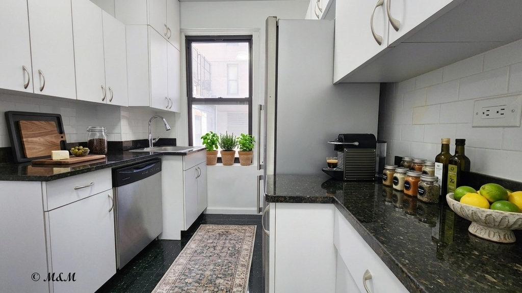 East 37th Street - Photo 2