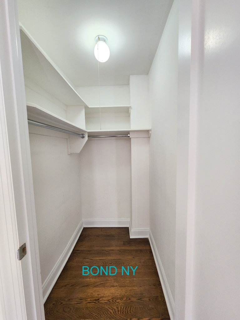 East 37th Street - Photo 4