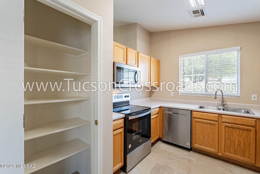 4504 W Sun Quest Street - Photo 15