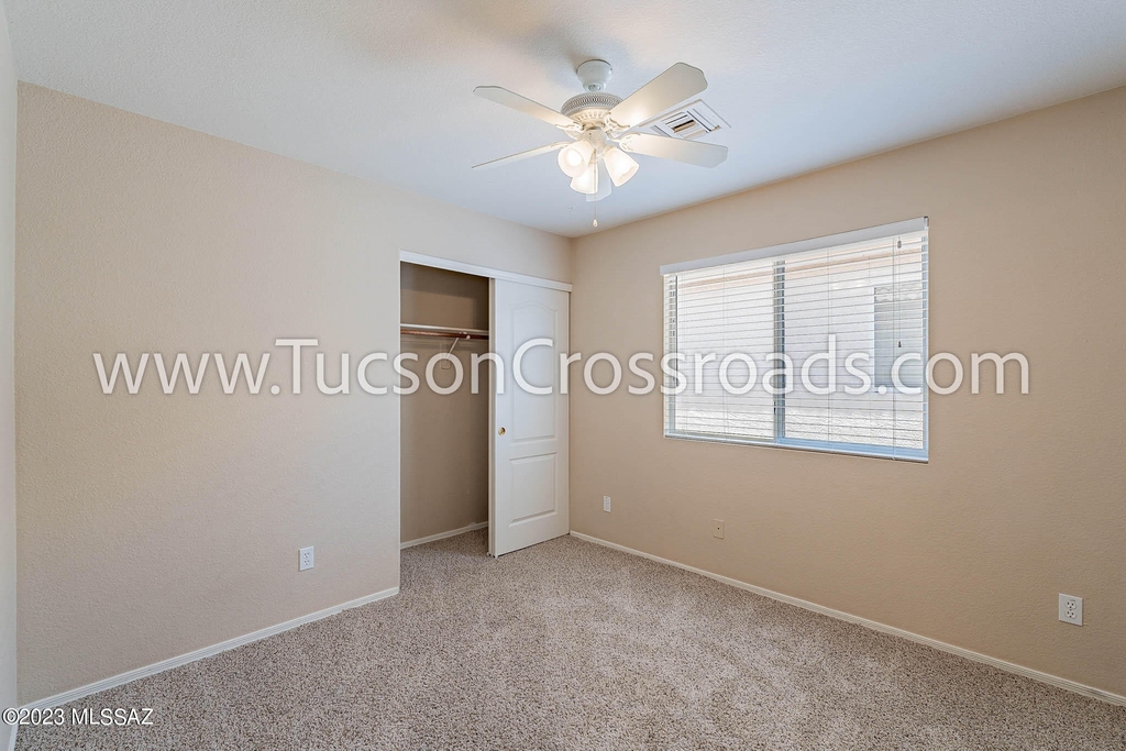 4504 W Sun Quest Street - Photo 27