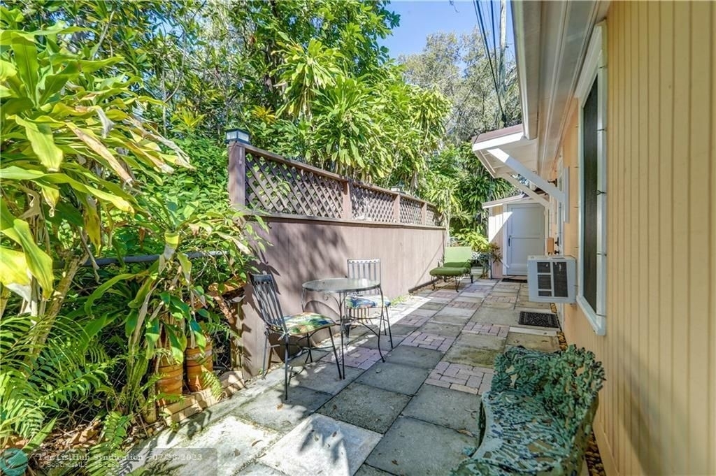 739 Sw 14th Ave - Photo 11