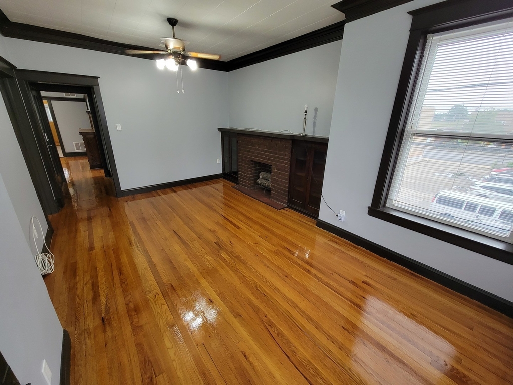 4816 W Grace Street - Photo 3