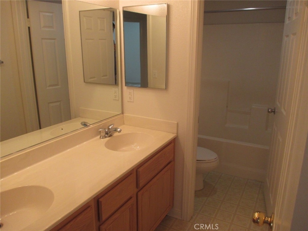 23770 Black Canyon Drive - Photo 26