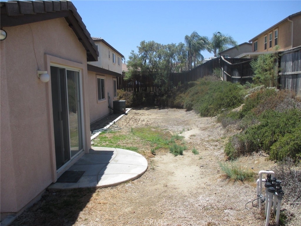 23770 Black Canyon Drive - Photo 39