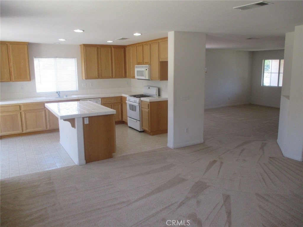 23770 Black Canyon Drive - Photo 15