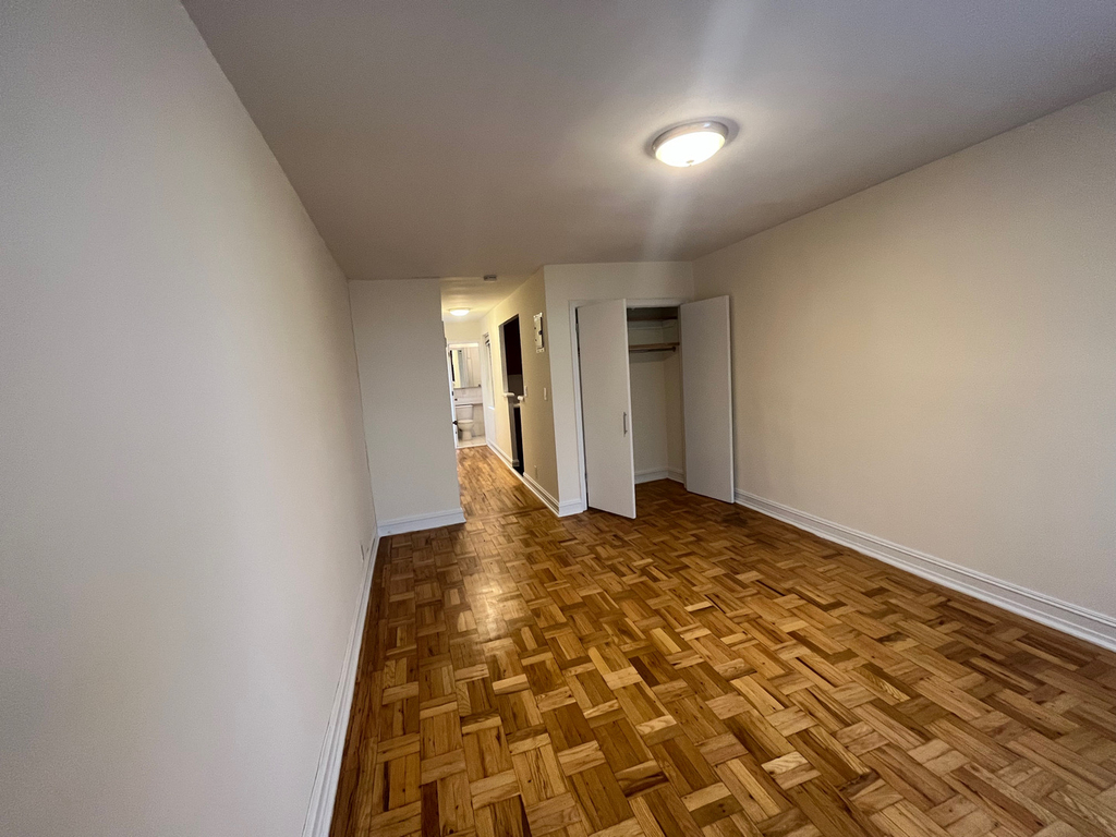 148 West 68th Street - Photo 2